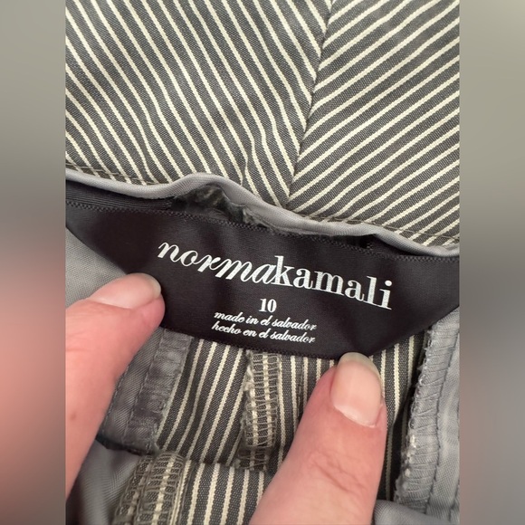 Norma Kamala Seersucker Pin Stripe Pants Taupe Cropped Cotton Blend Size 10 - Picture 10 of 10